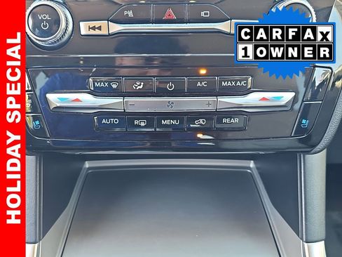 Used 2023 Ford Explorer Limited image 22