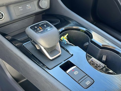 Used 2023 Nissan Rogue SV image 21