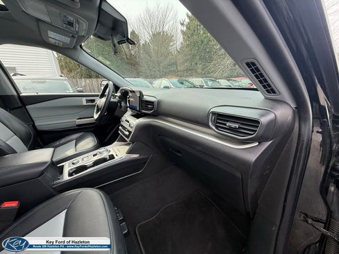 Certified 2022 Ford Explorer XLT w/ Equipment Group 202A image 37