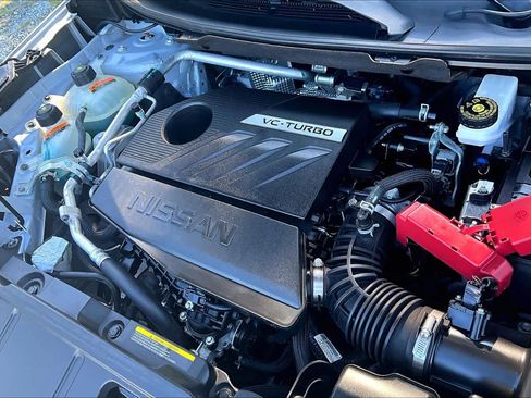 Used 2024 Nissan Rogue SV FWD image 33