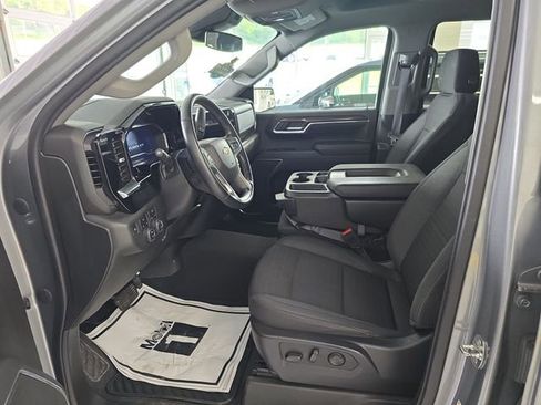 Used 2023 Chevrolet Silverado 1500 LT AWD/4WD image 13