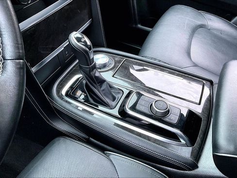 Used 2024 INFINITI QX80 Luxe image 15