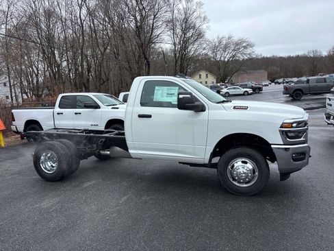 New 2026 RAM 3500 Tradesman image 3