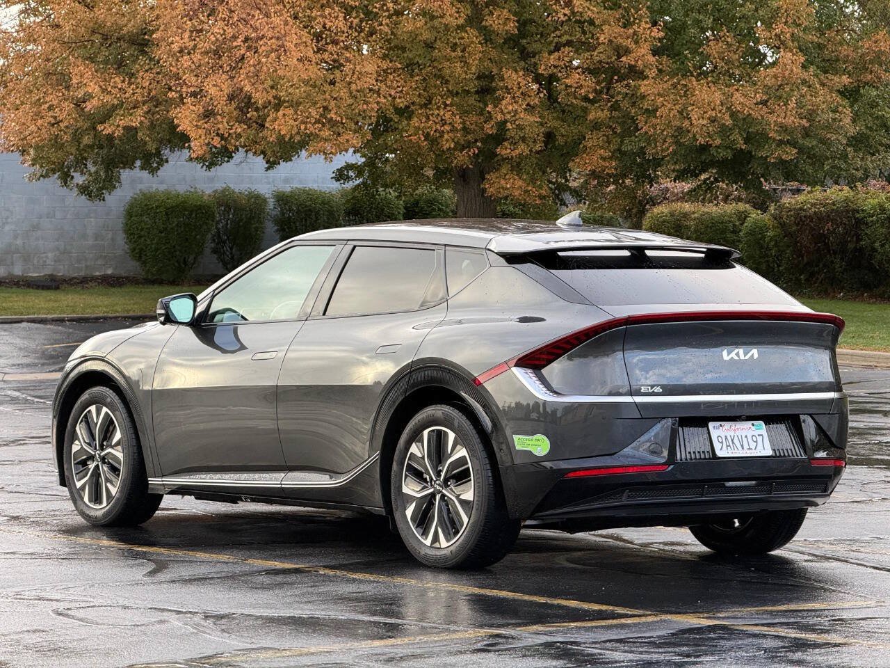 Used 2022 Kia EV6 Wind w/ Wind Technology Package AWD/4WD image 3