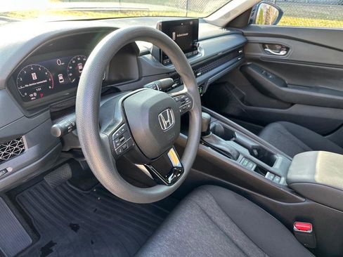 Used 2023 Honda Accord EX image 12