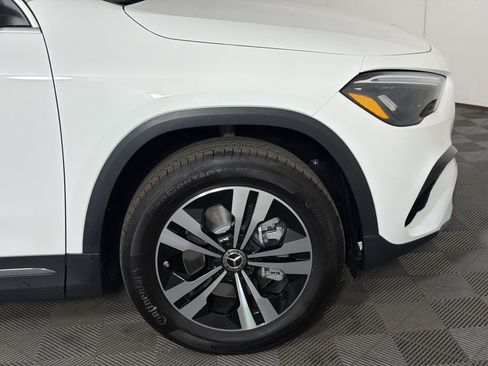 Used 2026 Mercedes-Benz GLA 250 4MATIC image 13
