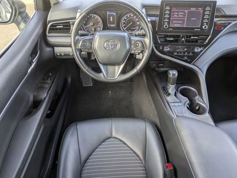 Used 2024 Toyota Camry SE image 12
