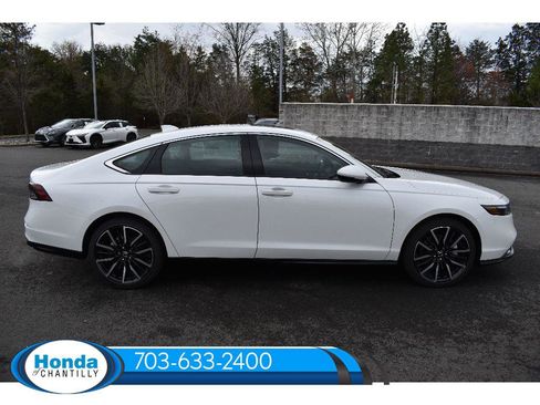 New 2026 Honda Accord Hybrid Touring image 8