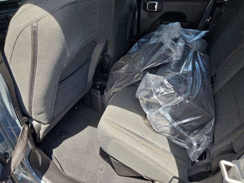 New 2025 Jeep Gladiator Sport image 66