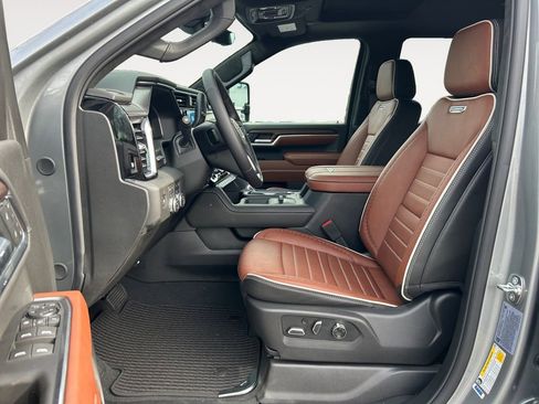 New 2025 GMC Sierra 2500 Denali Ultimate w/ Max Trailering Package image 15