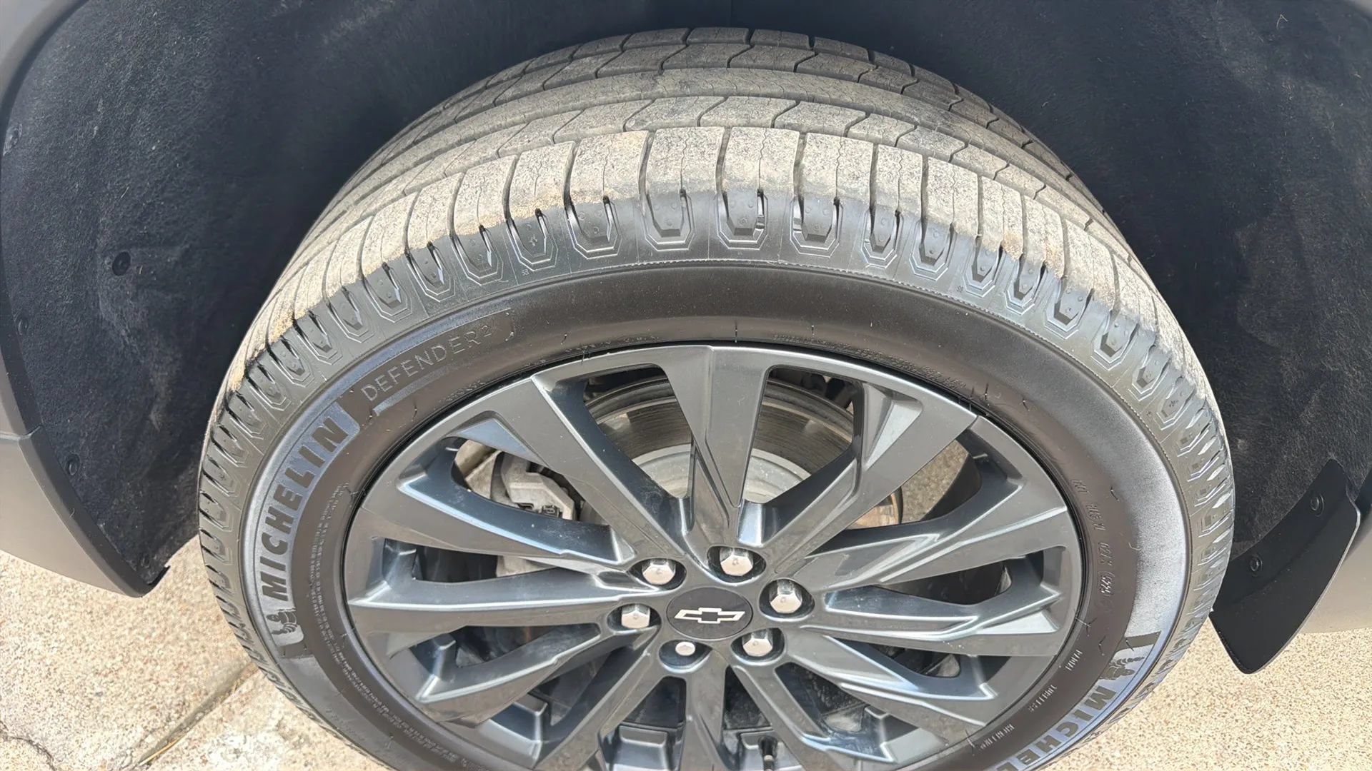Used 2022 Chevrolet Traverse RS FWD image 18