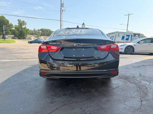 Used 2016 Chevrolet Malibu LT FWD image 4