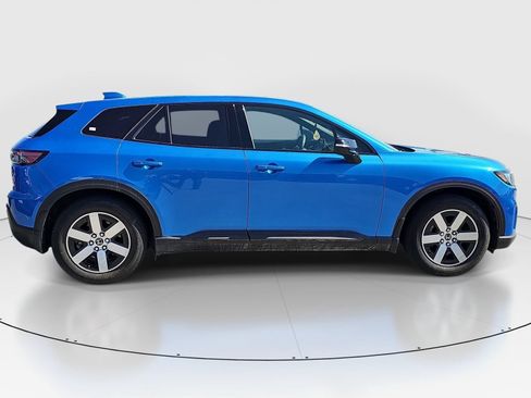 Used 2024 Honda Prologue EX image 4