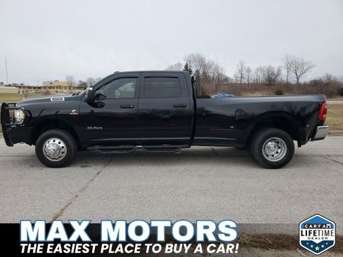 Used 2024 RAM 3500 Big Horn w/ Towing Technology Group image 9