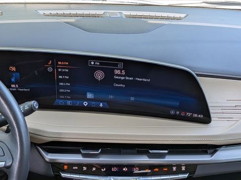 Certified 2024 Cadillac XT4 Premium Luxury FWD image 21