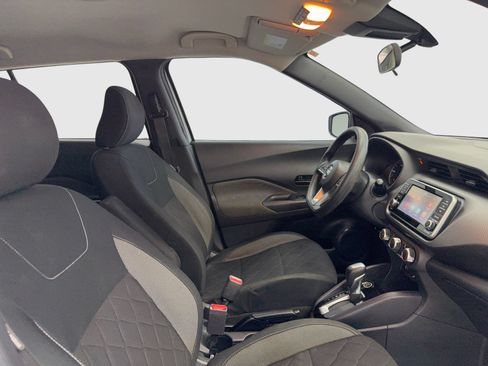 Used 2020 Nissan Kicks S FWD image 38