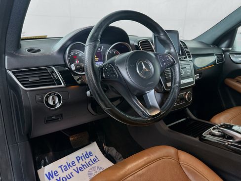 Used 2017 Mercedes-Benz GLS 450 4MATIC image 9