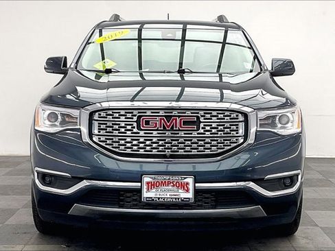Used 2019 GMC Acadia Denali w/ Technology Package image 2