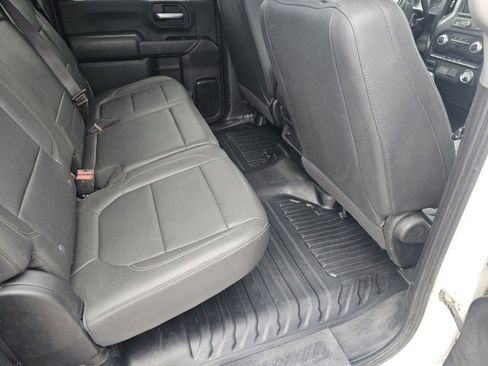 Used 2023 GMC Sierra 2500 Pro w/ Gooseneck/5TH Wheel Package image 4