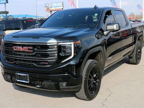 Used 2023 GMC Sierra 1500 AT4 w/ Technology Package image 2