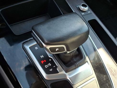 Used 2021 Audi Q5 2.0T Premium Plus w/ Premium Plus Package AWD/4WD image 15