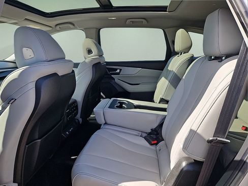 Used 2024 Acura MDX FWD w/ Technology Package image 12