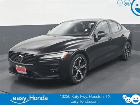 Used 2024 Volvo S60 B5 Plus image 1