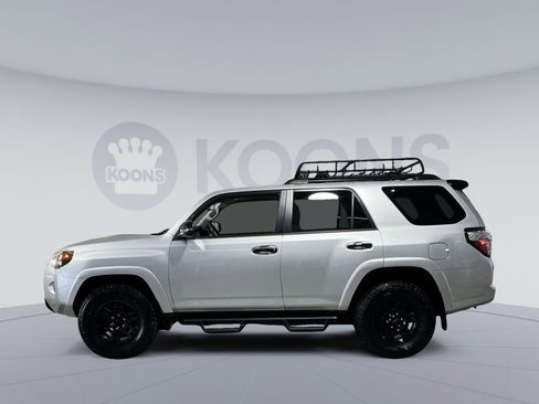Used 2021 Toyota 4Runner Venture image 13