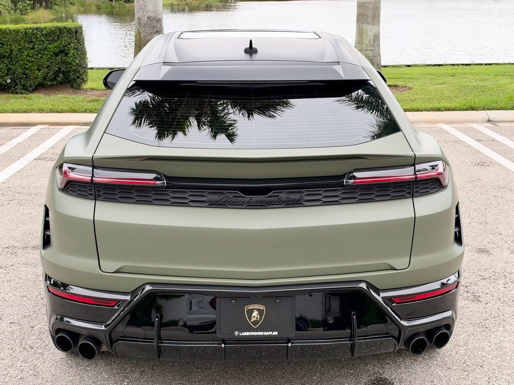 Used 2025 Lamborghini Urus SE AWD/4WD image 8