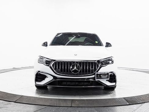 Used 2025 Mercedes-Benz E 53 AMG e 4MATIC Sedan image 2