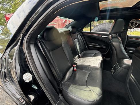 Used 2013 Chrysler 300 image 16