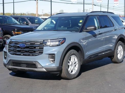 New 2026 Ford Explorer Active image 7