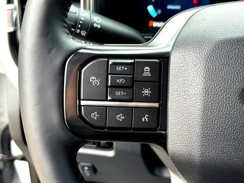 Used 2025 Ford F250 Platinum w/ Tremor Off-Road Package AWD/4WD image 13