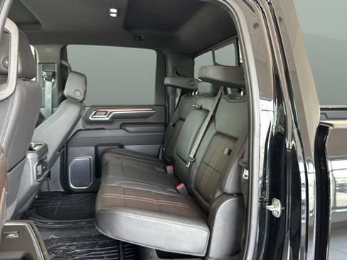 Used 2024 Chevrolet Silverado 2500 High Country AWD/4WD image 9