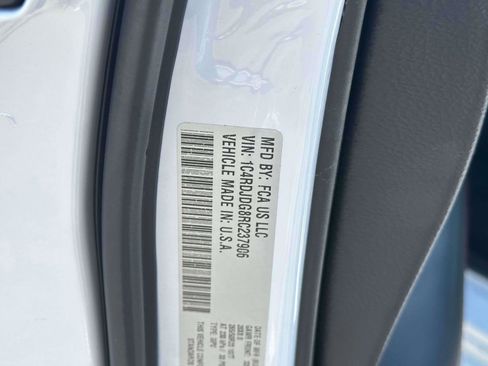 Used 2024 Dodge Durango GT image 17