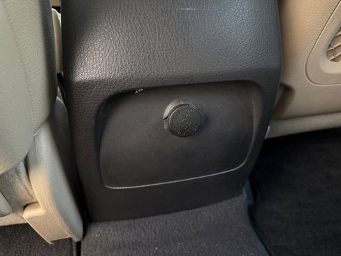 Used 2012 Kia Sorento EX FWD image 18