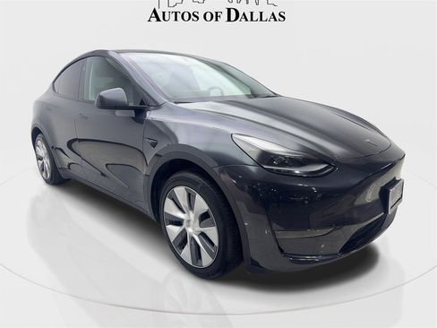 Used 2024 Tesla Model Y Long Range image 4