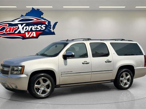 Used 2014 Chevrolet Suburban LTZ RWD image 17
