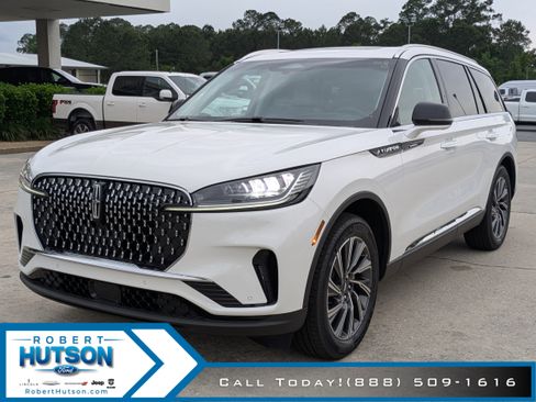 New 2025 Lincoln Aviator 2WD w/ Equipment Group 101A image 2