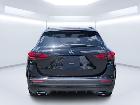 Used 2024 Mercedes-Benz GLA 250 image 4