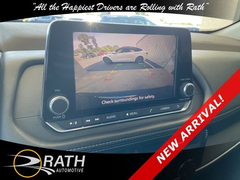 Used 2021 Nissan Rogue S FWD image 16