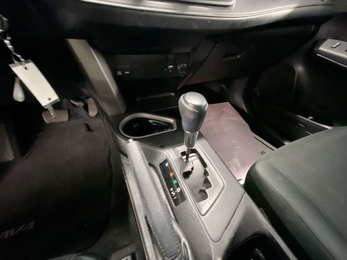 Used 2016 Toyota RAV4 LE image 15