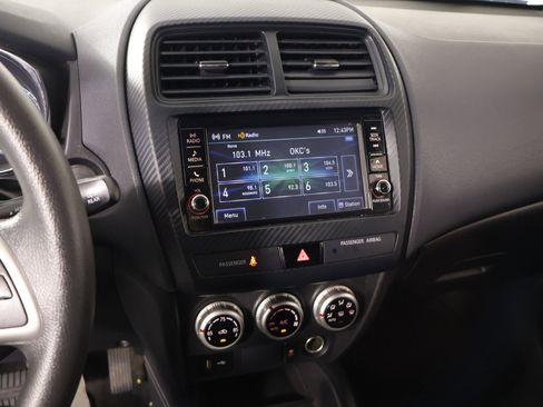 Used 2020 Mitsubishi Outlander Sport ES image 5