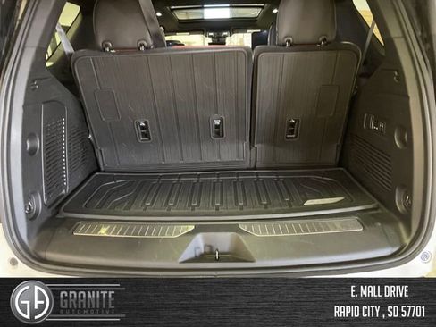 Used 2023 GMC Yukon Denali Ultimate AWD/4WD image 24