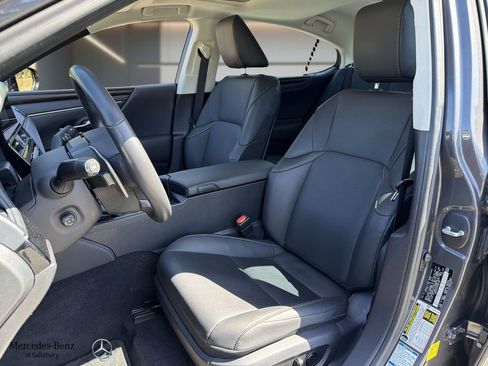 Used 2023 Lexus ES 250 w/ Premium Package AWD/4WD image 12