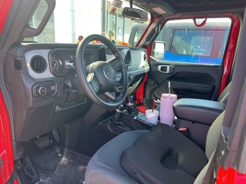 Used 2024 Jeep Wrangler Sport image 9