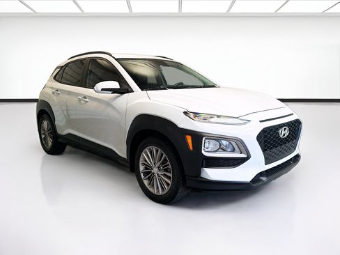 Used 2020 Hyundai Kona SEL FWD image 3