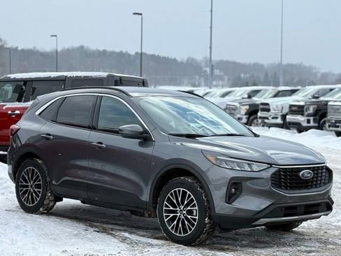 Certified 2024 Ford Escape Base image 34