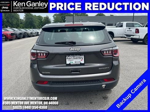 Used 2018 Jeep Compass Sport FWD image 8