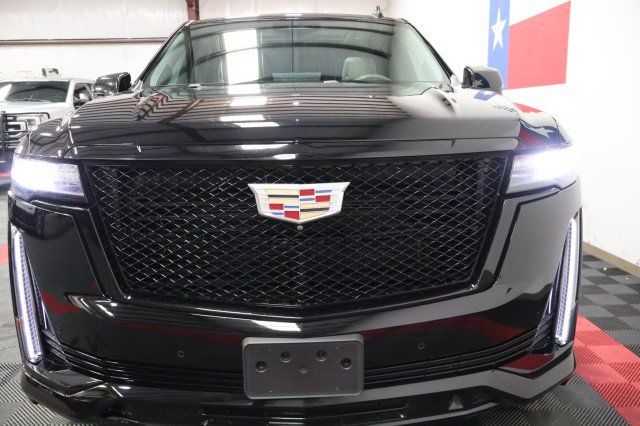 Used 2021 Cadillac Escalade Sport Platinum RWD image 28